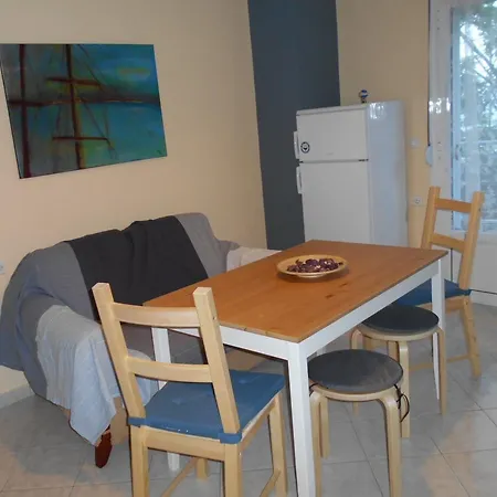 Sophies Ormos Apartment *